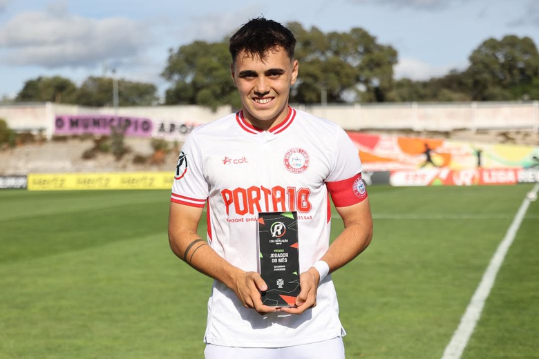 Martim Ribeiro é o Jogador do Mês de setembro na Liga Revelação