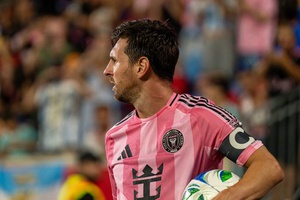 Messi regressa e brilha, guiando Inter Miami à vitória sobre o LA Galaxy