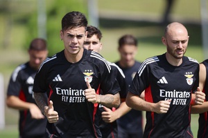 Último treino do Benfica antes do Fenerbahçe com cinco indisponíveis