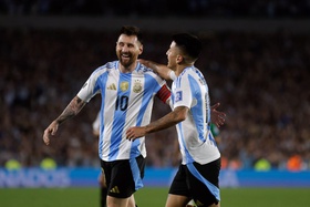 Argentina vence Angola na celebração dos 50 anos da independência do país africano