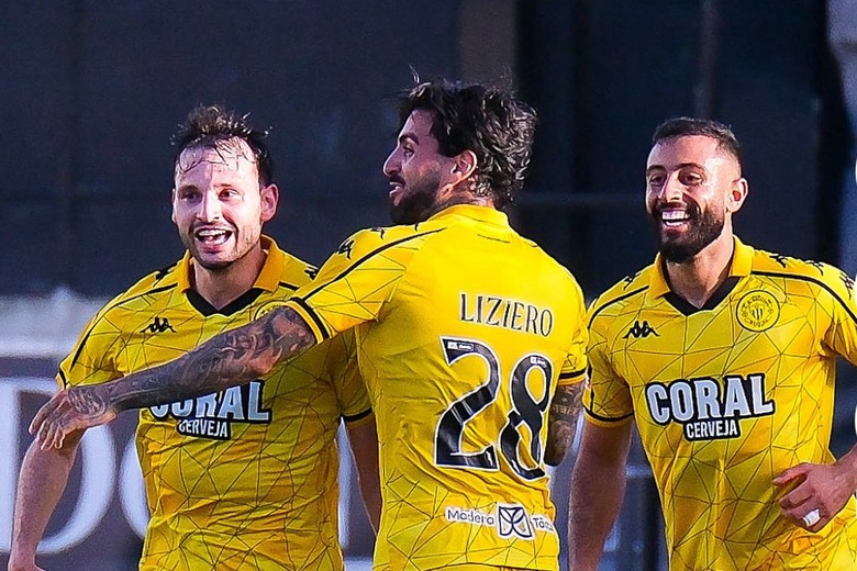 Crónica: Nacional 'salvou' empate na visita ao Estrela da Amadora