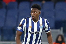 Samu lesionado na coxa e em risco para o clássico com o Sporting