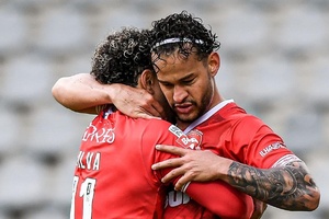 Santa Clara enfrenta Wolves num dos seis jogos da pré-época