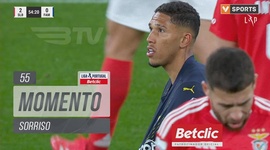 Liga Portugal Betclic: Benfica vs Famalicão, Jogada Sorriso, 55' (2024-2025)