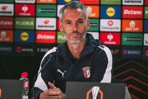LE: Treinador do Sporting de Braga pede "garra e ambição" em Glasgow