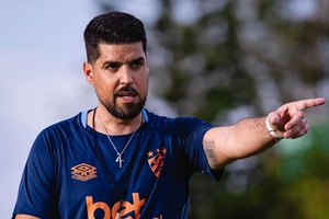 António Oliveira deixa o Sport após apenas quatro jogos no comando